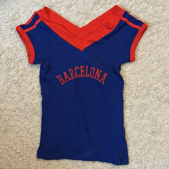 New with tag Urban Outfitters Sporty Ringer V-neck Tee - Picture 5 of 7